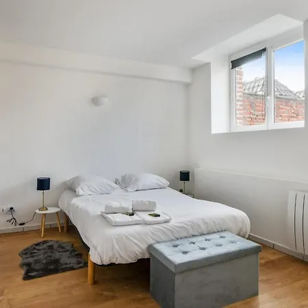 Nice And Bright Flat With Parking At The Heart Of - Welkeys דירה טורקואן