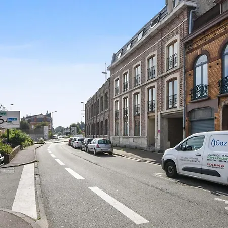 Nice And Bright Flat With Parking At The Heart Of - Welkeys * טורקואן