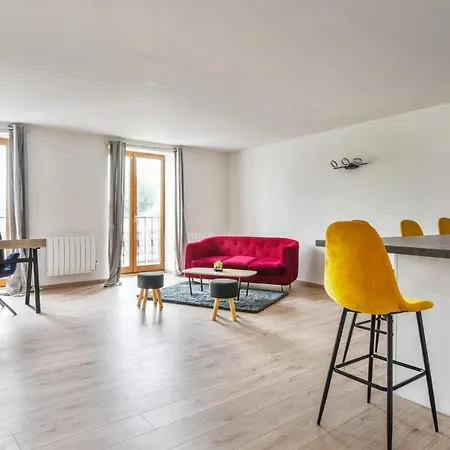 Nice And Bright Flat With Parking At The Heart Of - Welkeys דירה *